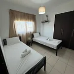 Seaview Harmony Apartment *