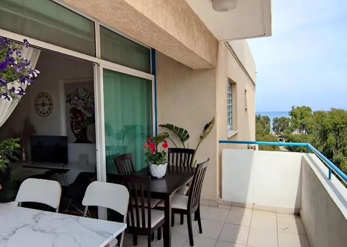 Seaview Harmony Апартаменты Ларнака